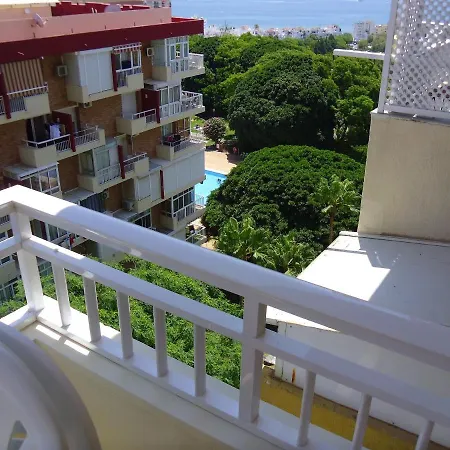 In Hercules With Pool And Sea View Бенальмадена