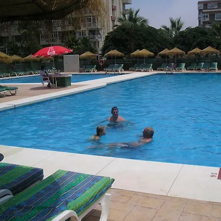 In Hercules With Pool And Sea View Apartman